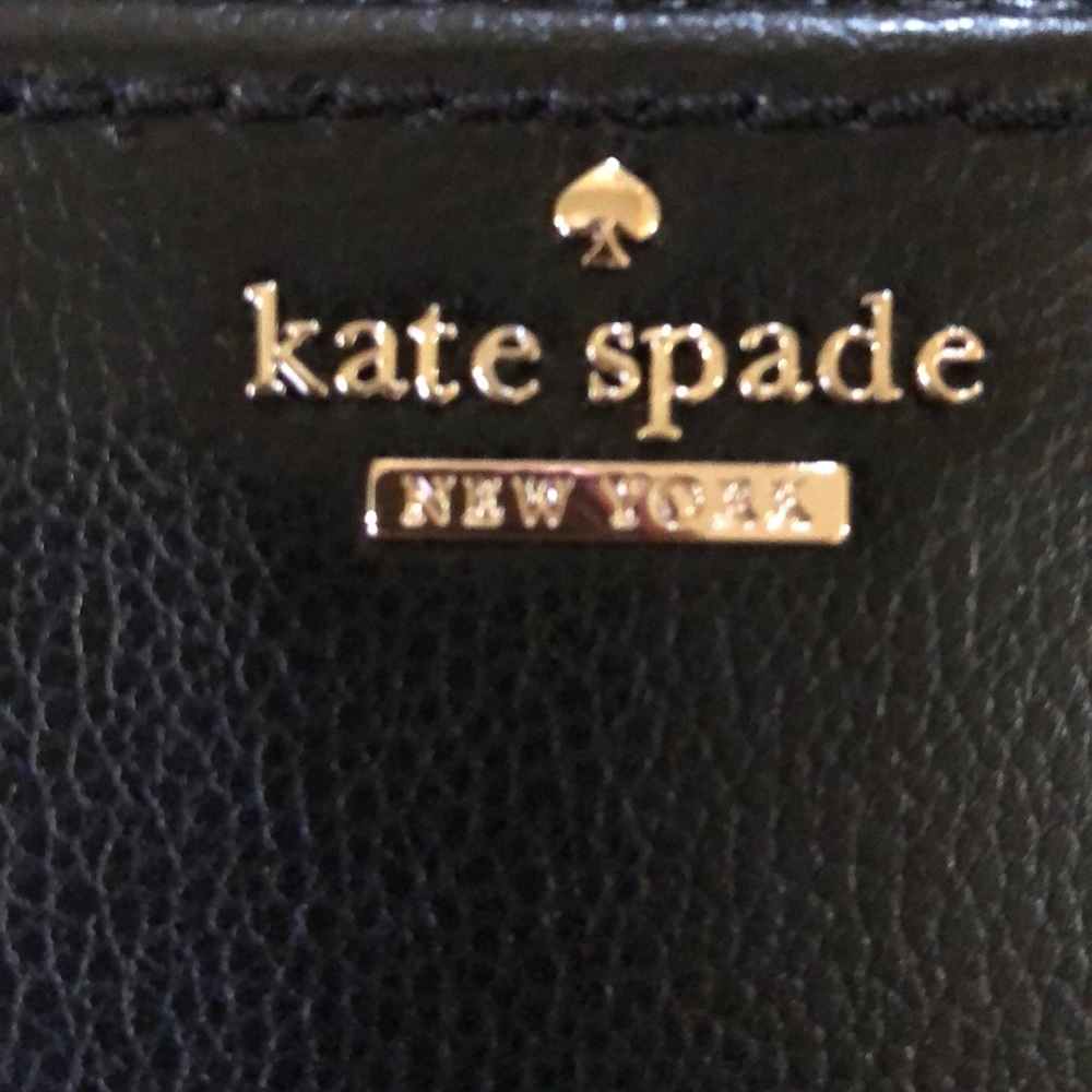 Kate Spade small zip bifold wallet Patterson drive black
